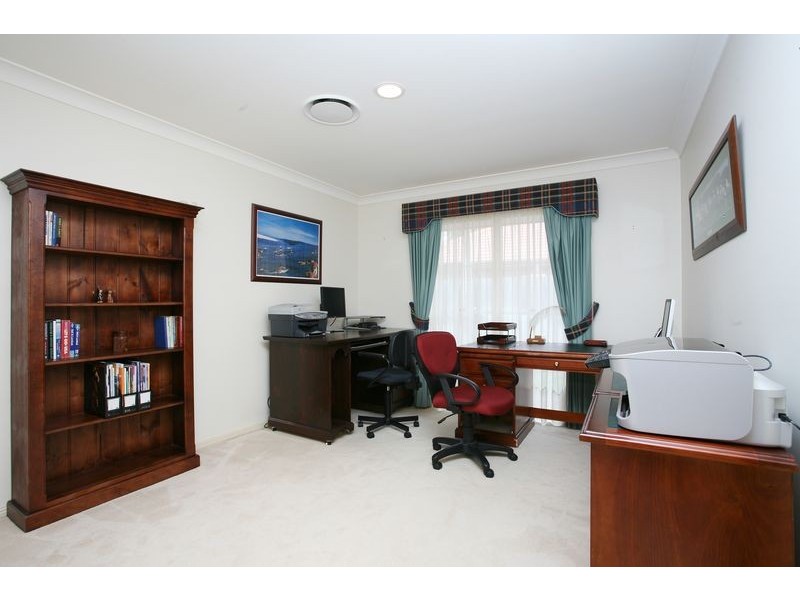 25 Poinsettia Crescent, Calamvale QLD 4116