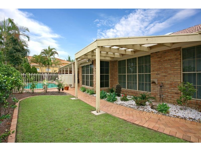 25 Poinsettia Crescent, Calamvale QLD 4116