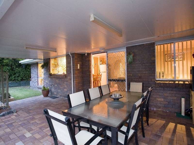 12 Taft Court, Stretton QLD 4116