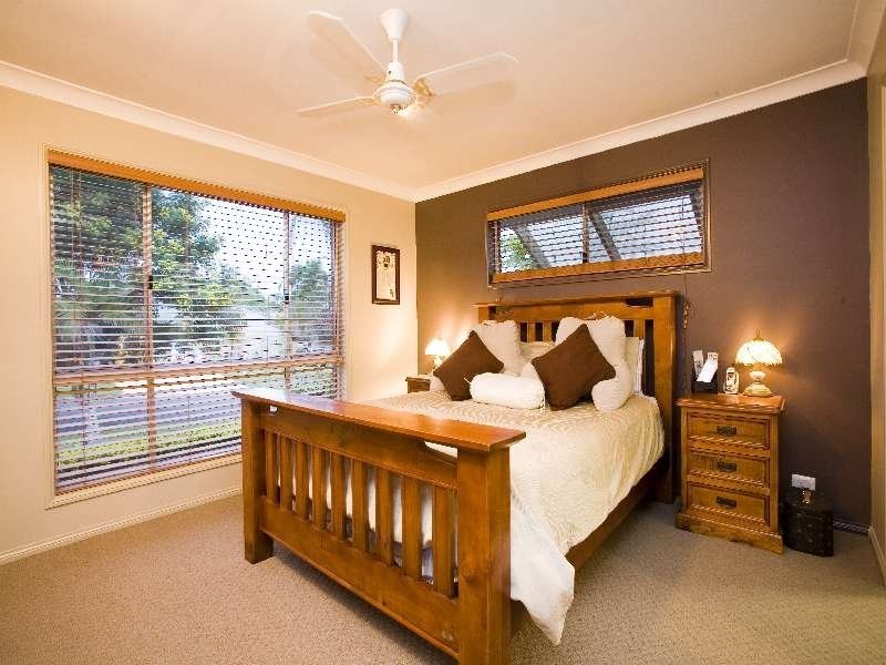 12 Taft Court, Stretton QLD 4116