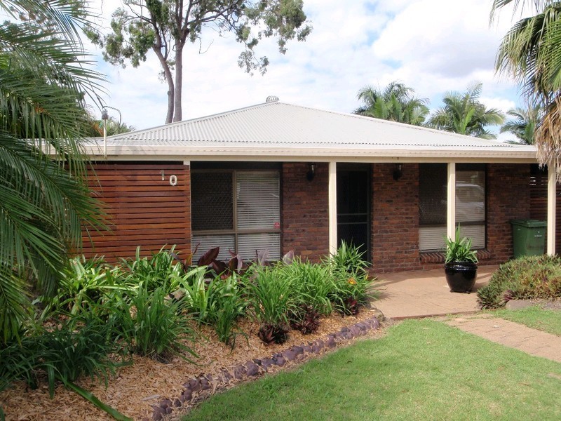 10 Bottlebrush Drive, Regents Park QLD 4118