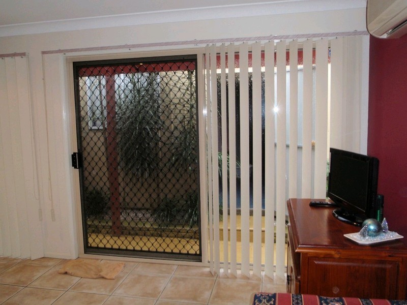 2 Blenheim Close, Forest Lake QLD 4078