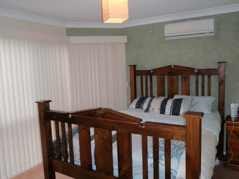 2 Blenheim Close, Forest Lake QLD 4078