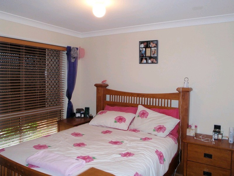 2 Blenheim Close, Forest Lake QLD 4078