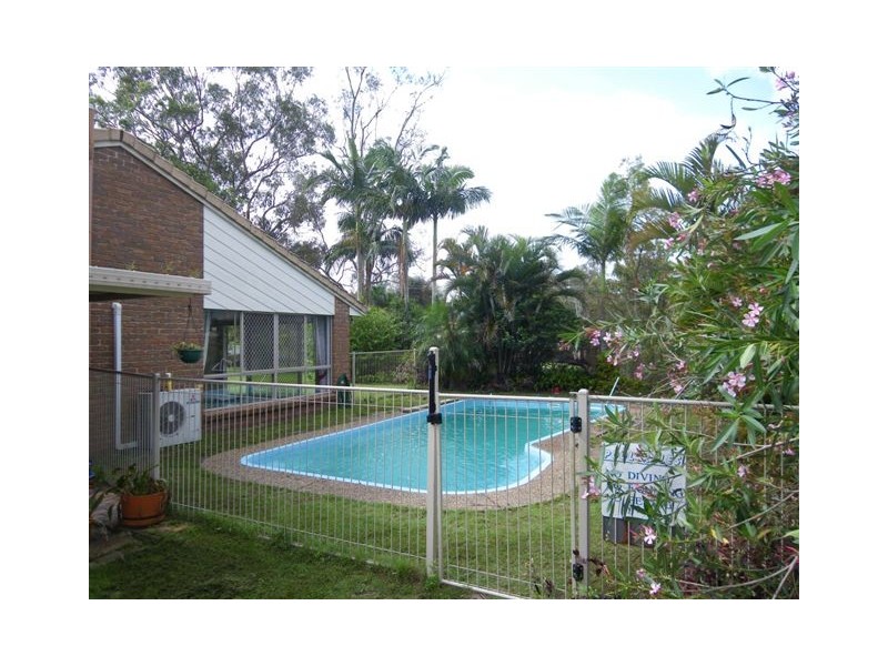 15-19 Merluna Road, Park Ridge South QLD 4125