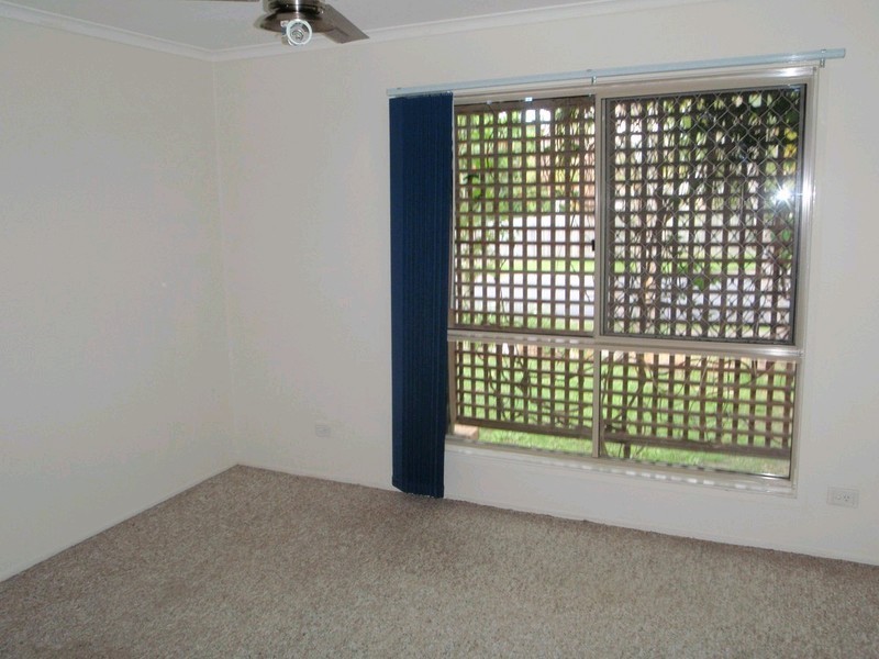 12 Federation Drive, Hillcrest QLD 4118