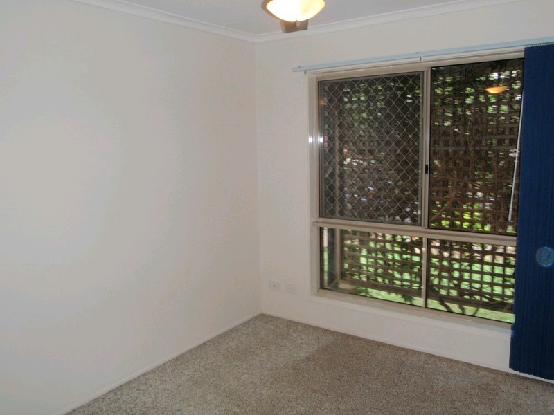 12 Federation Drive, Hillcrest QLD 4118