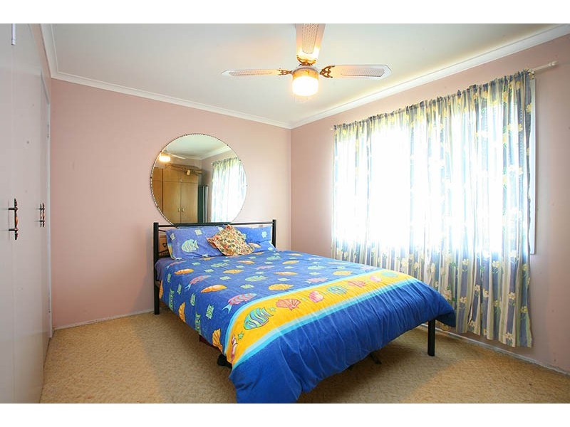 6 Bushmills Street, Hillcrest QLD 4118