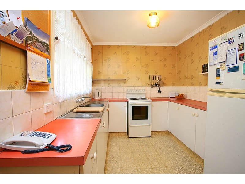 6 Bushmills Street, Hillcrest QLD 4118