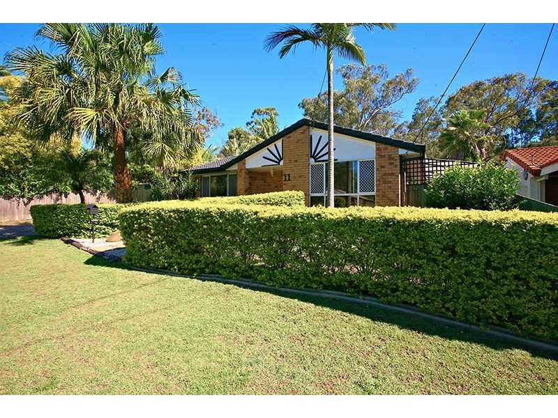 11 Windsong Court, Hillcrest QLD 4118