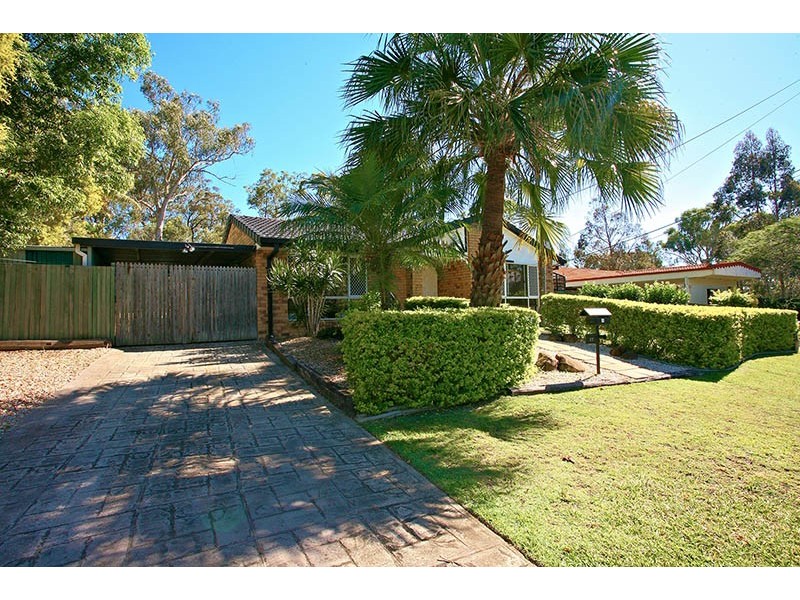 11 Windsong Court, Hillcrest QLD 4118