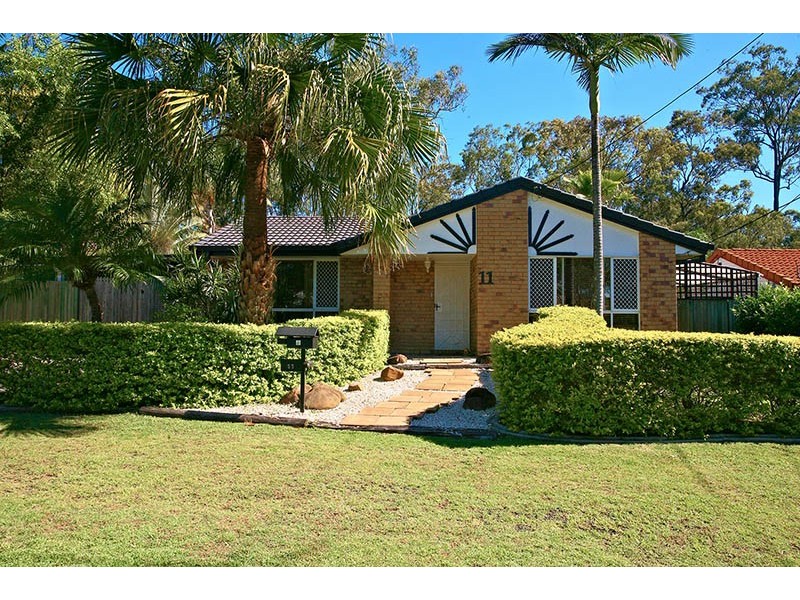11 Windsong Court, Hillcrest QLD 4118