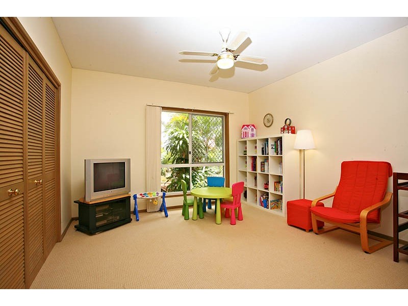 38 Torrens Place, Parkinson QLD 4115