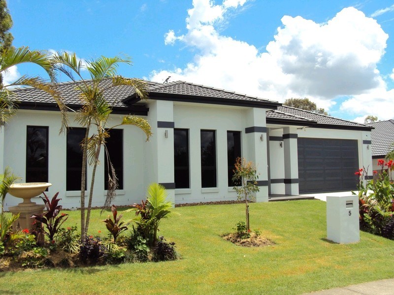 5 Bottlebrush Street, Heathwood QLD 4110