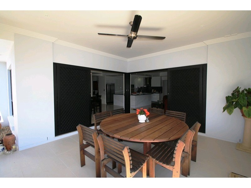 5 Bottlebrush Street, Heathwood QLD 4110