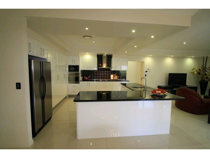 5 Bottlebrush Street, Heathwood QLD 4110