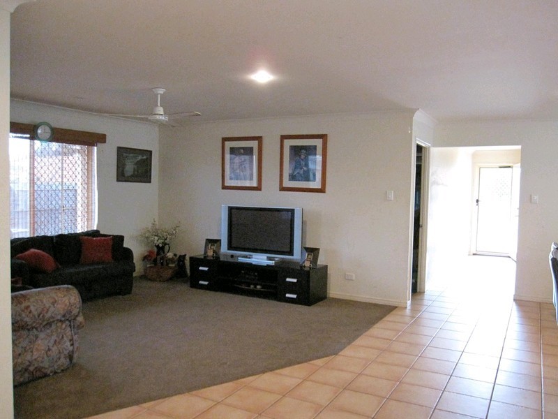 12 Agostino Close, Doolandella QLD 4077