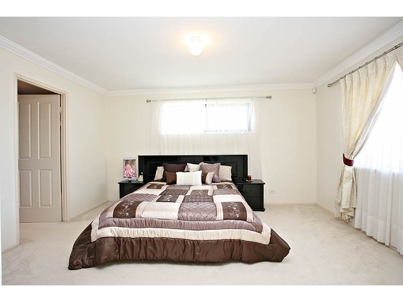 16 Morialta Place, Parkinson QLD 4115