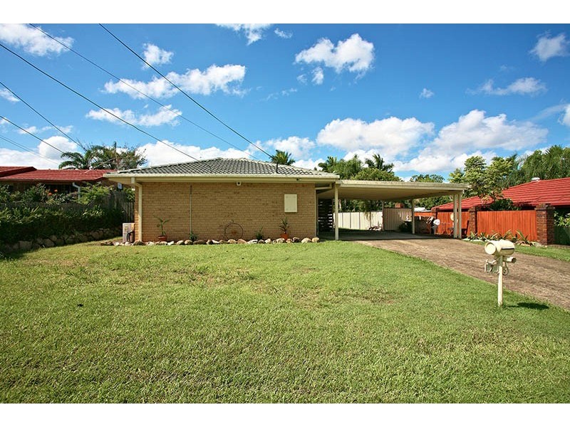 7 Coora Court, Hillcrest QLD 4118