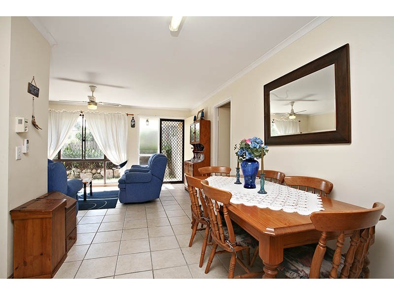 7 Coora Court, Hillcrest QLD 4118