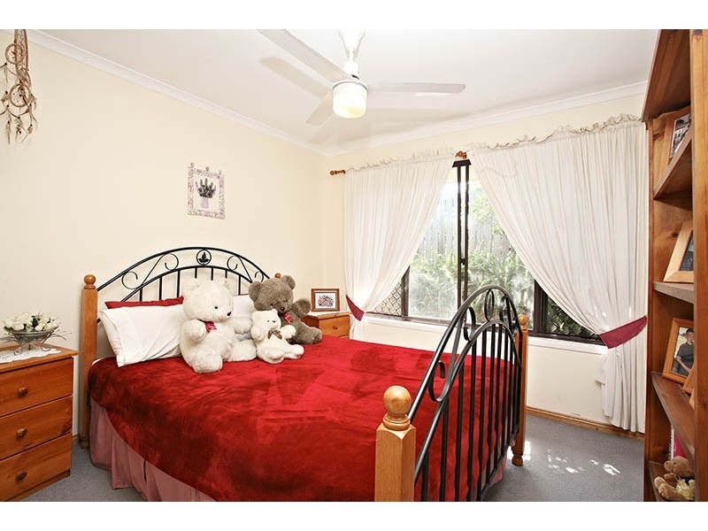 7 Coora Court, Hillcrest QLD 4118