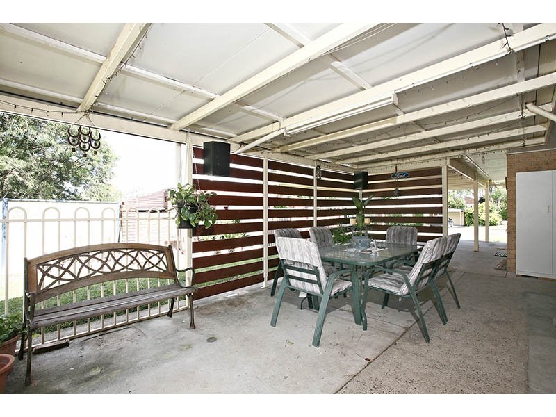 7 Coora Court, Hillcrest QLD 4118