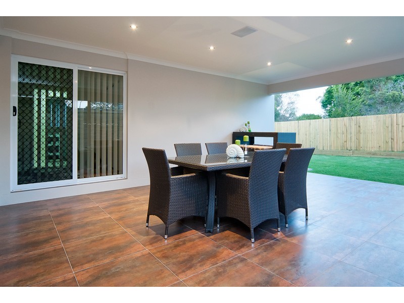16 Crawford Place, Calamvale QLD 4116