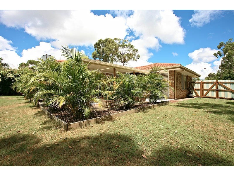 9 Thornton Close, Forest Lake QLD 4078