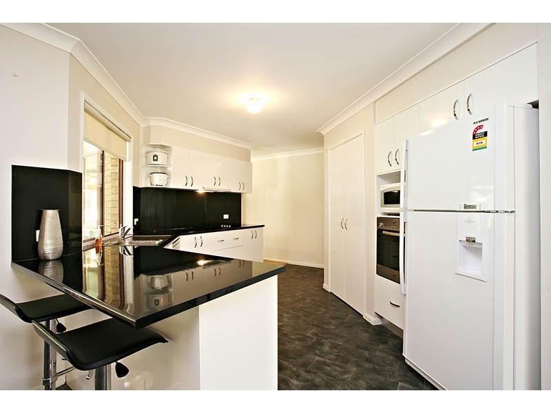 174 Merluna Road, Park Ridge South QLD 4125