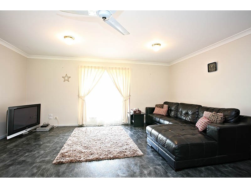 174 Merluna Road, Park Ridge South QLD 4125