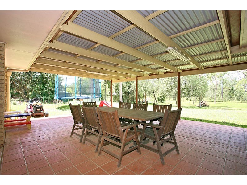 174 Merluna Road, Park Ridge South QLD 4125