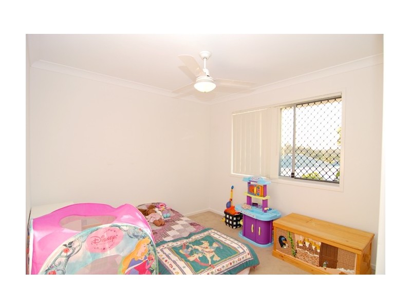 12 Sunrise Crescent, Regents Park QLD 4118