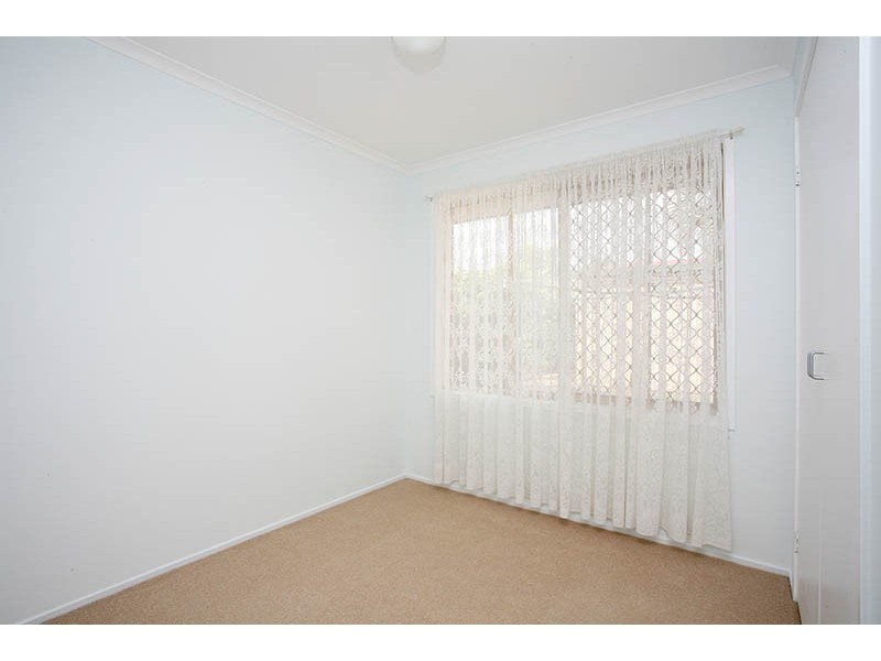 64 Federation Drive, Hillcrest QLD 4118