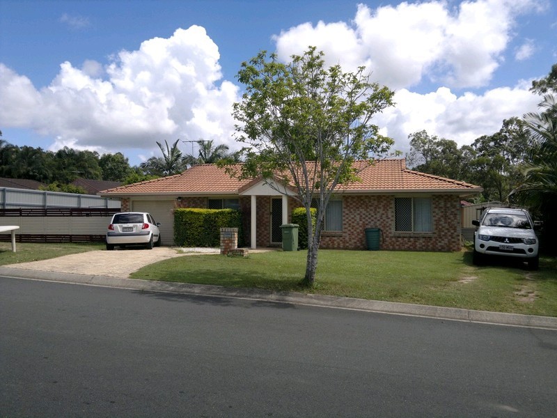 4 Solandra Circuit, Regents Park QLD 4118