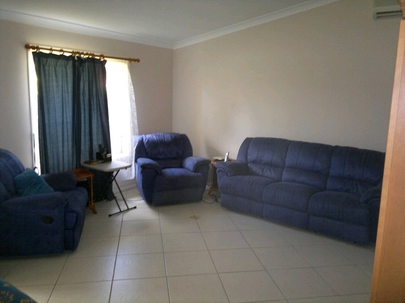 4 Solandra Circuit, Regents Park QLD 4118