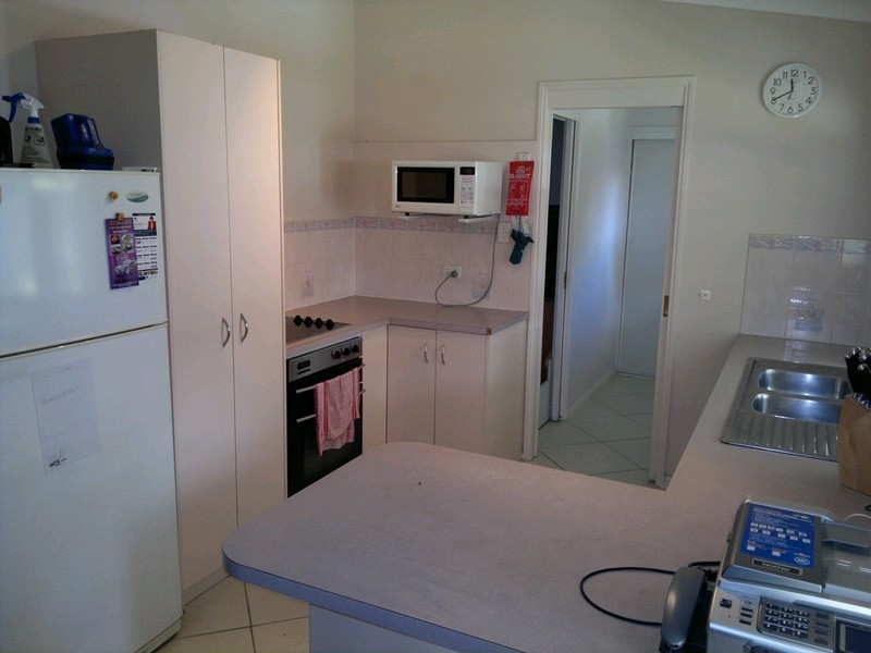 4 Solandra Circuit, Regents Park QLD 4118