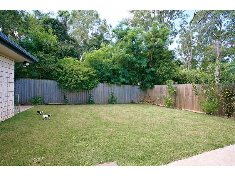 27 Injune Court, Calamvale QLD 4116