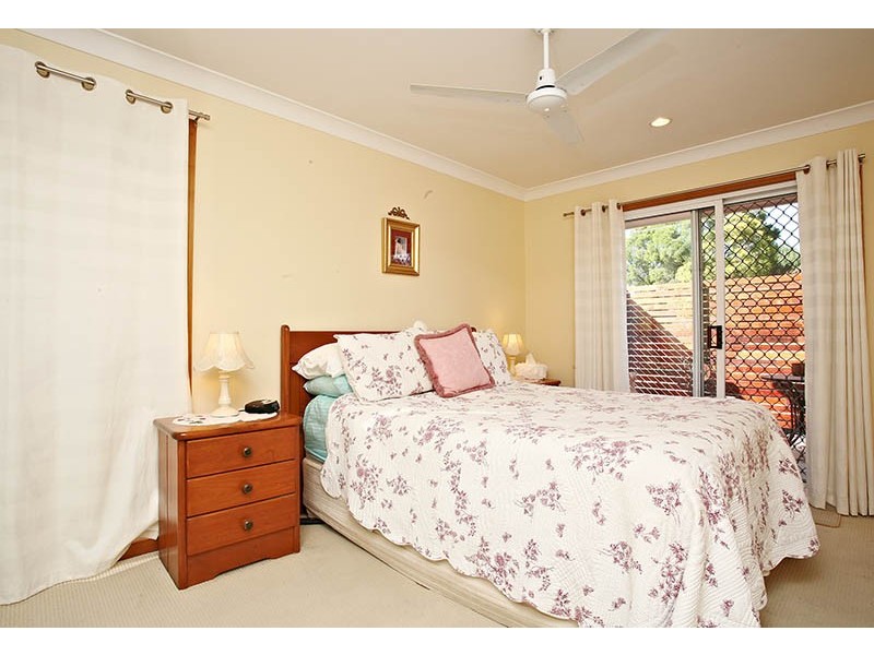 7 Cianthus Street, Regents Park QLD 4118