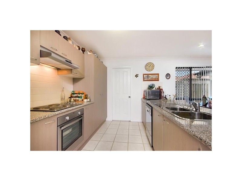 6 Pebbles Court, Berrinba QLD 4117