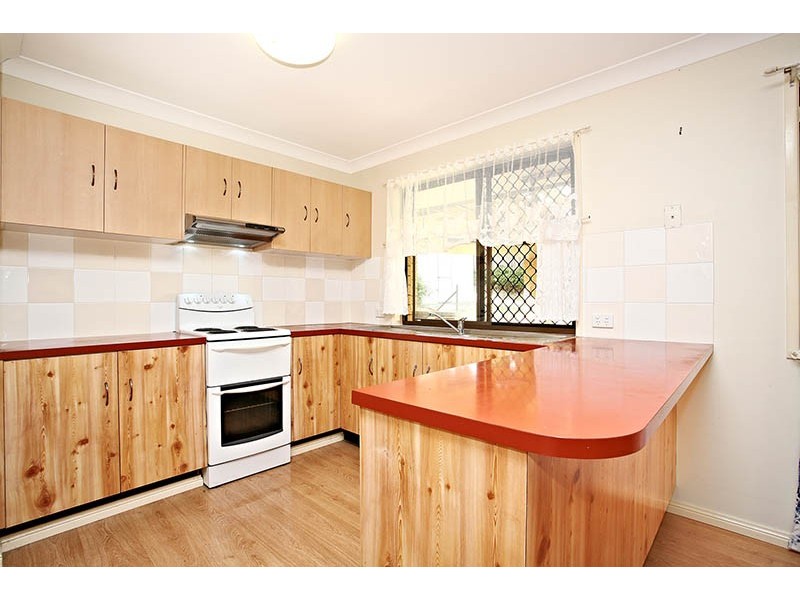 4 Dracon Street, Regents Park QLD 4118