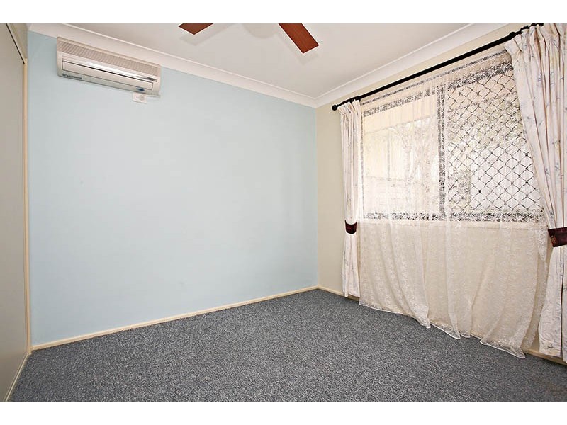 4 Dracon Street, Regents Park QLD 4118