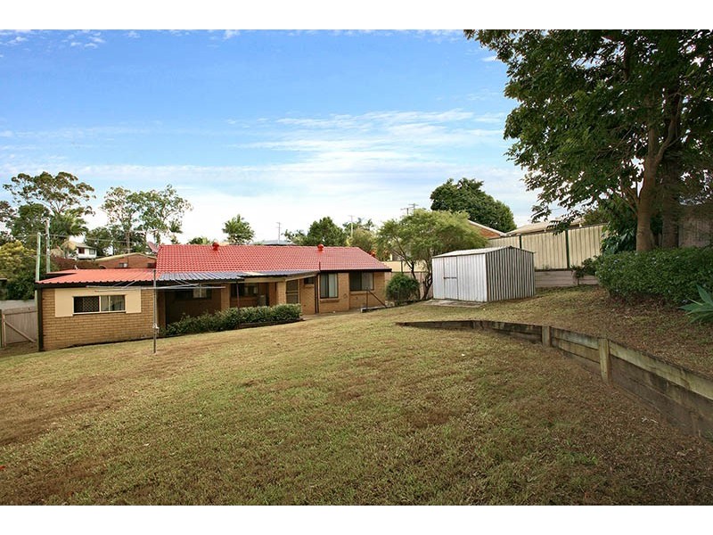 4 Dracon Street, Regents Park QLD 4118