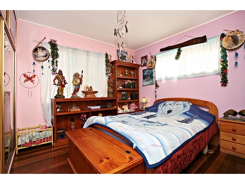 5 Primwood st, Logan Central QLD 4114