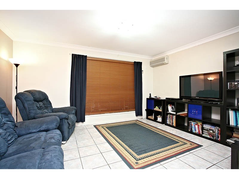 37 Benjamina Court, Regents Park QLD 4118