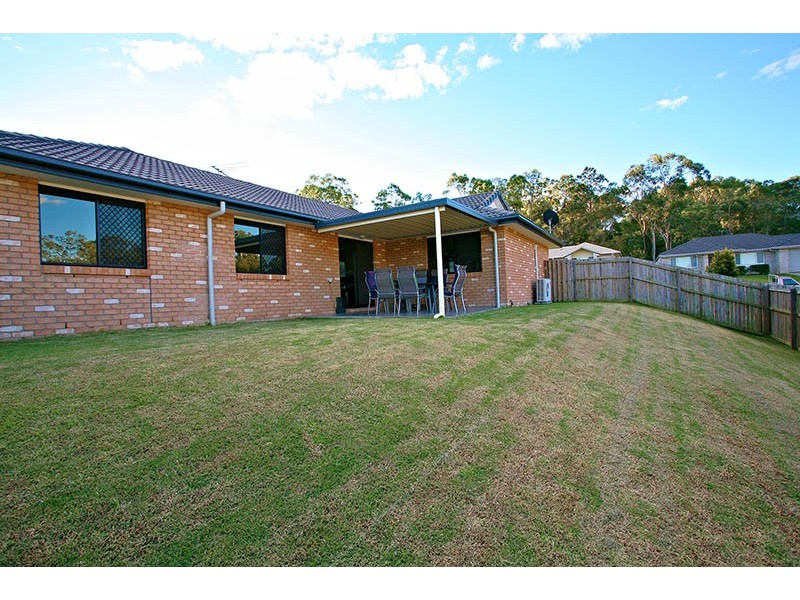 1 Zoe Place, Hillcrest QLD 4118