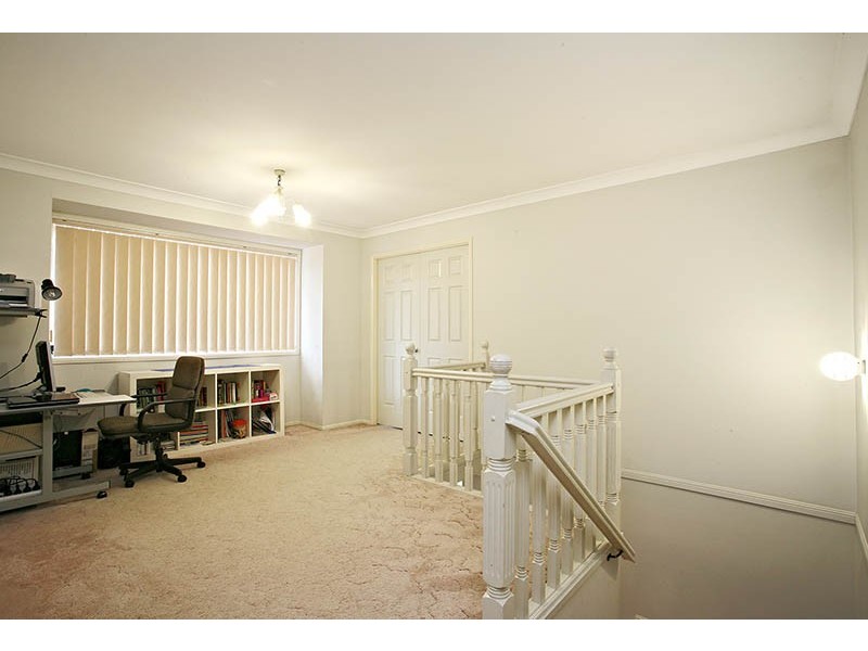 6 Chesterfield Crescent, Kuraby QLD 4112