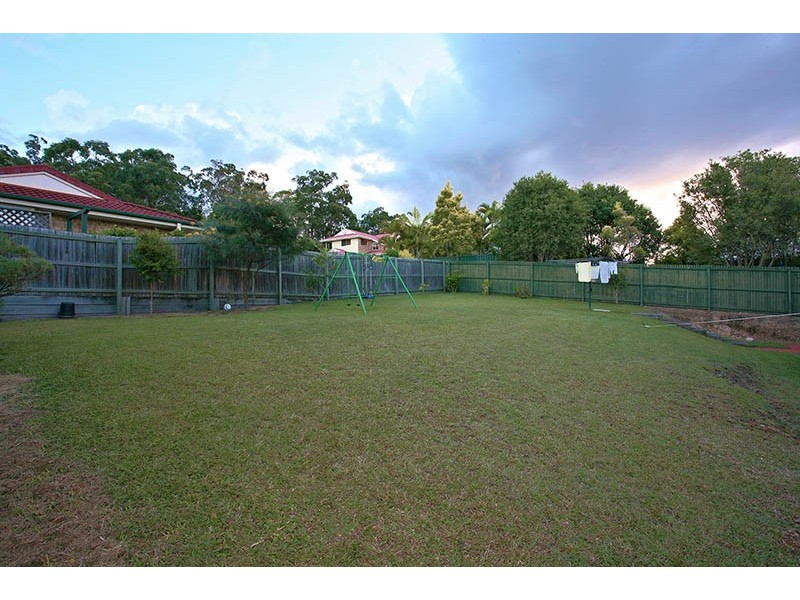 6 Chesterfield Crescent, Kuraby QLD 4112