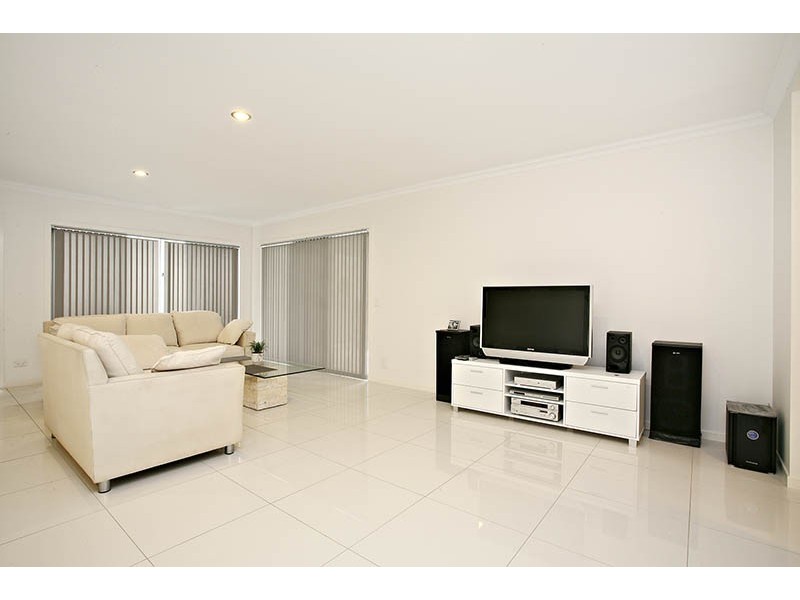 9 Dundee Street, Calamvale QLD 4116