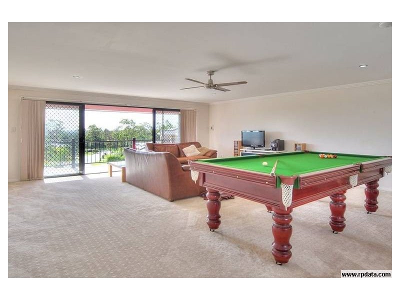 34 Woodlark Crescent, Parkinson QLD 4115