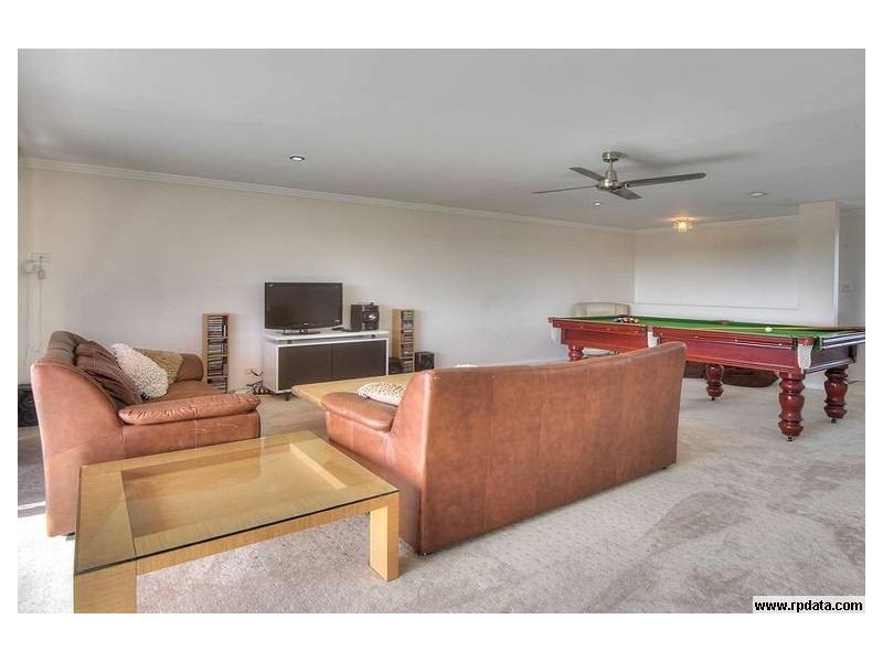34 Woodlark Crescent, Parkinson QLD 4115